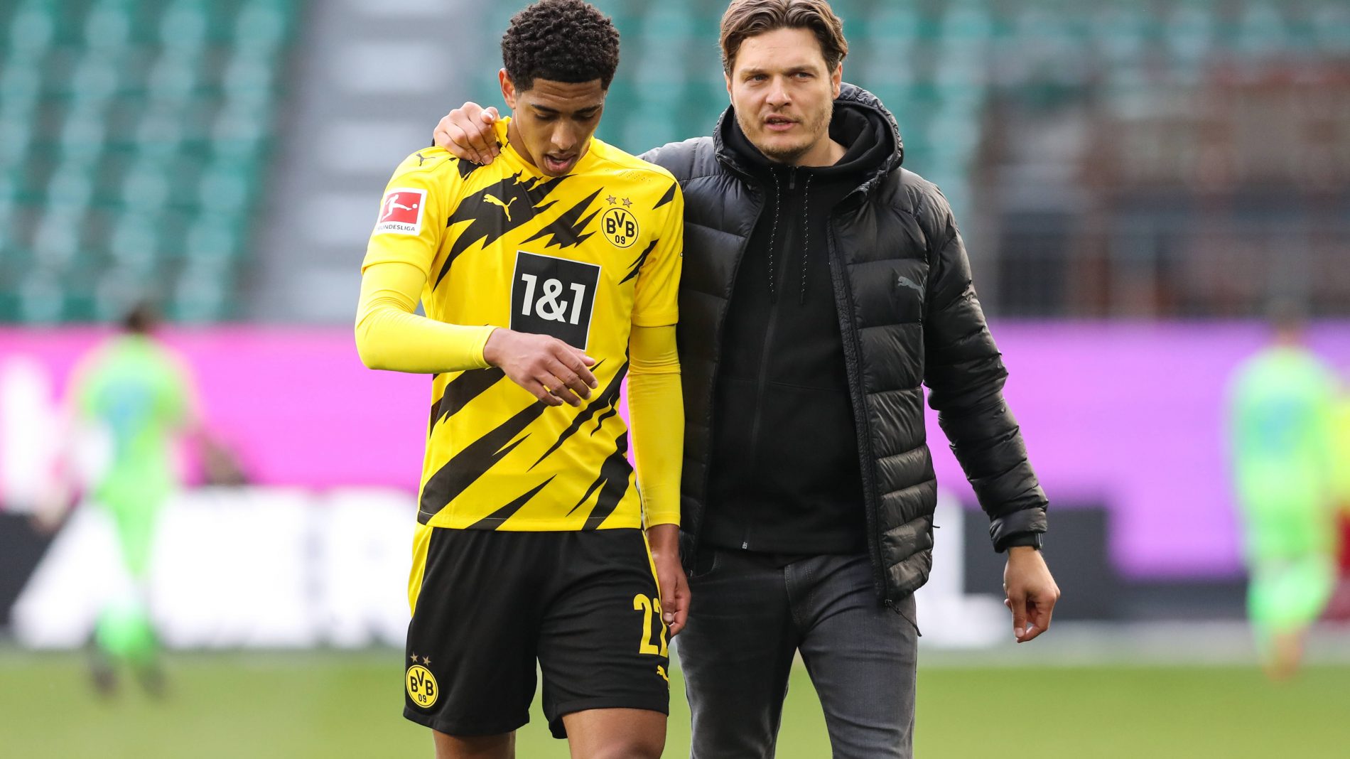 主场轰然倒 主场轰然倒