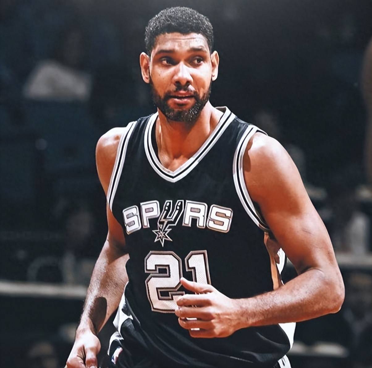 球逼出滚地 球逼出滚地